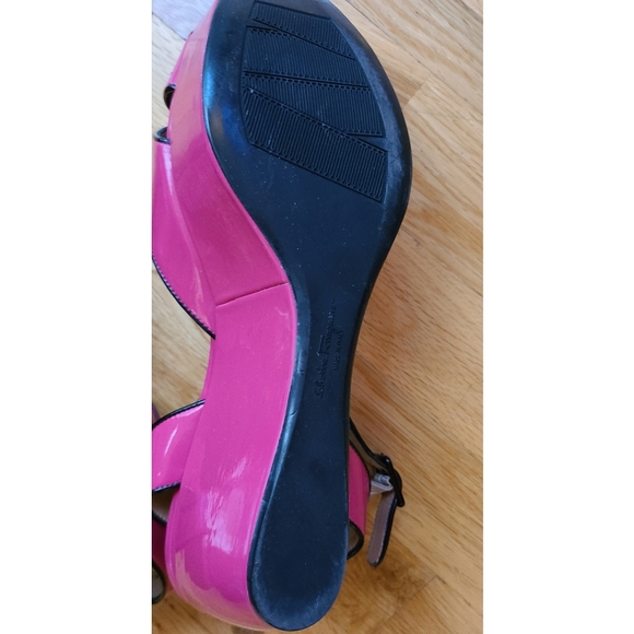 🆕️ My Ferragamo by Salvatore Ferragamo Wedge Sandals Hot Pink Sz 8.5 Bimbocore - Picture 6 of 8
